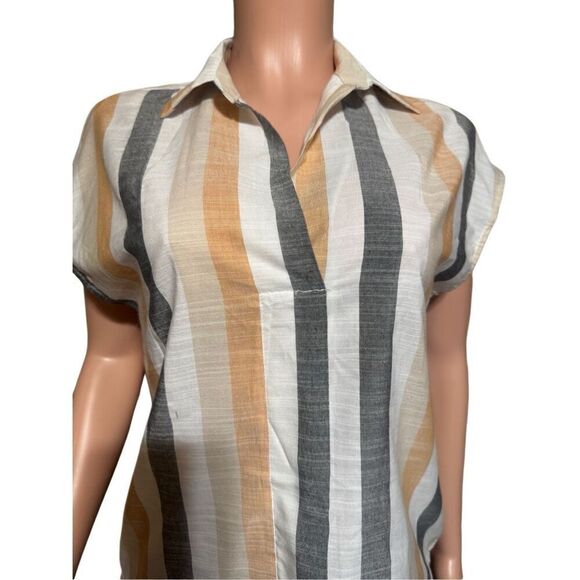 Shop basic women's sleeveless v-neck vertical striped polo tee size S,M - Picture 4 of 7
